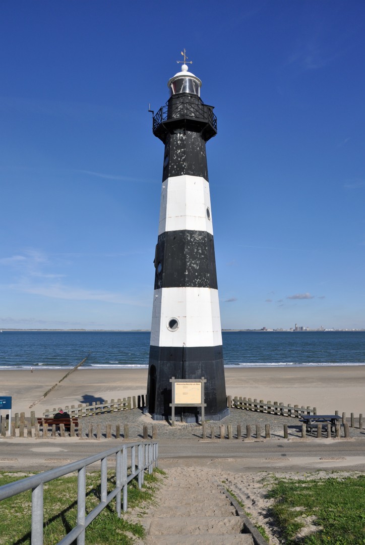 Vuurtoren Nieuwe Sluis aan de kust van Breskens